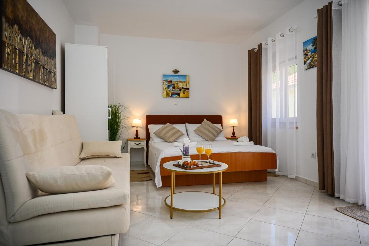 Beach House Poseydon Mlini Exterior foto