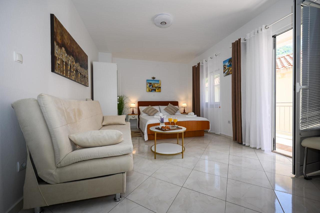 Beach House Poseydon Mlini Exterior foto