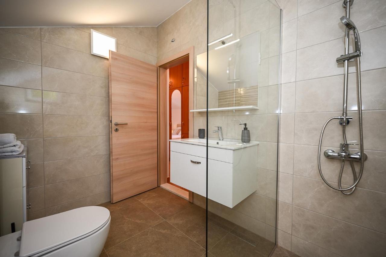 Beach House Poseydon Mlini Exterior foto